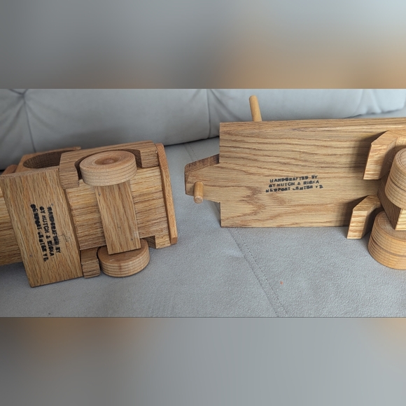 Handmade Vintage Wood Toy Log Truck Made in Vermont - Picture 4 of 7